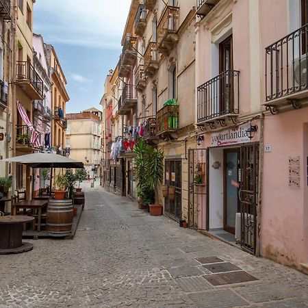 Via Cavour 19, Camere Del Conte Iglesias Kültér fotó