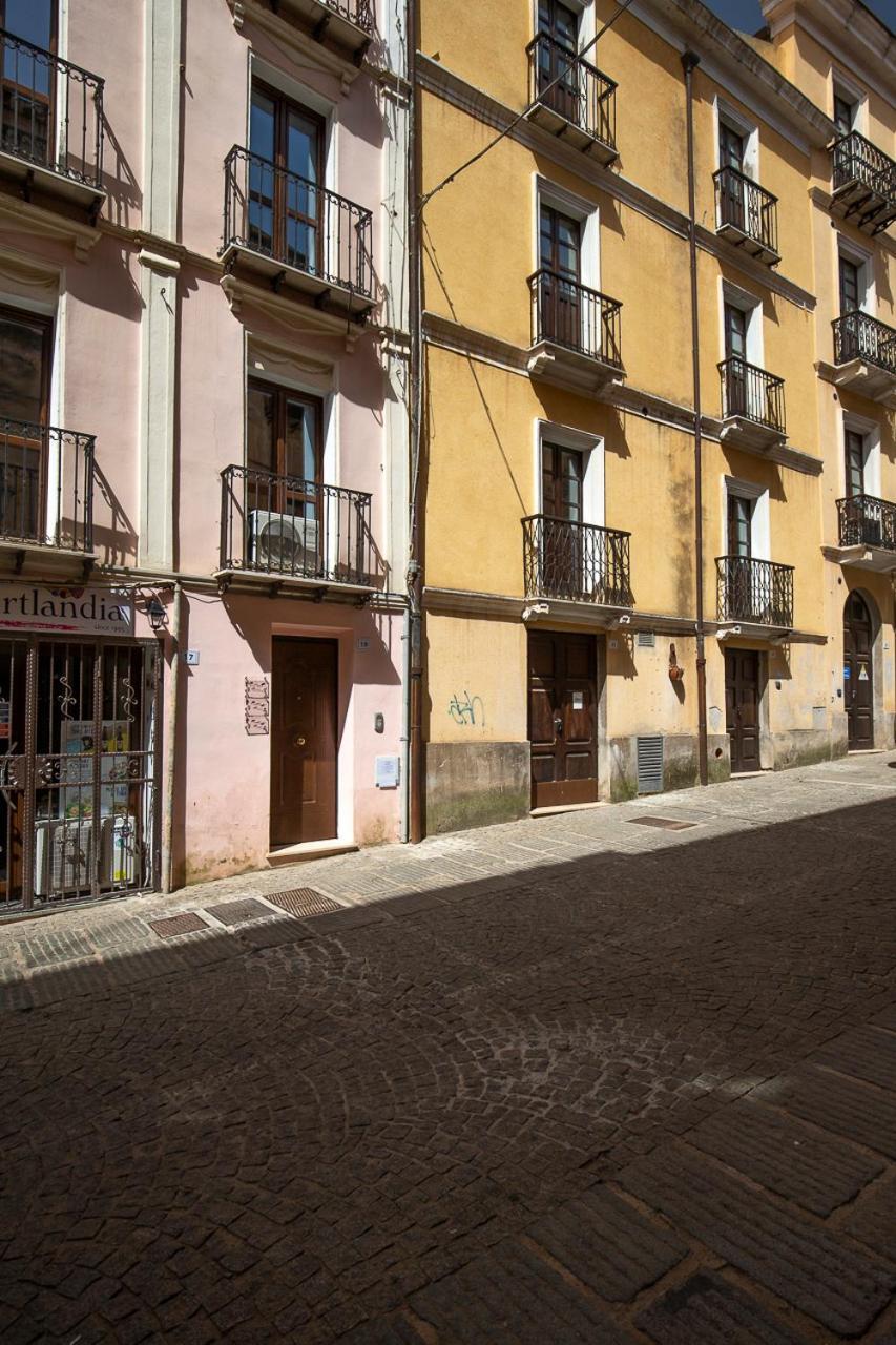 Via Cavour 19, Camere Del Conte Iglesias Kültér fotó